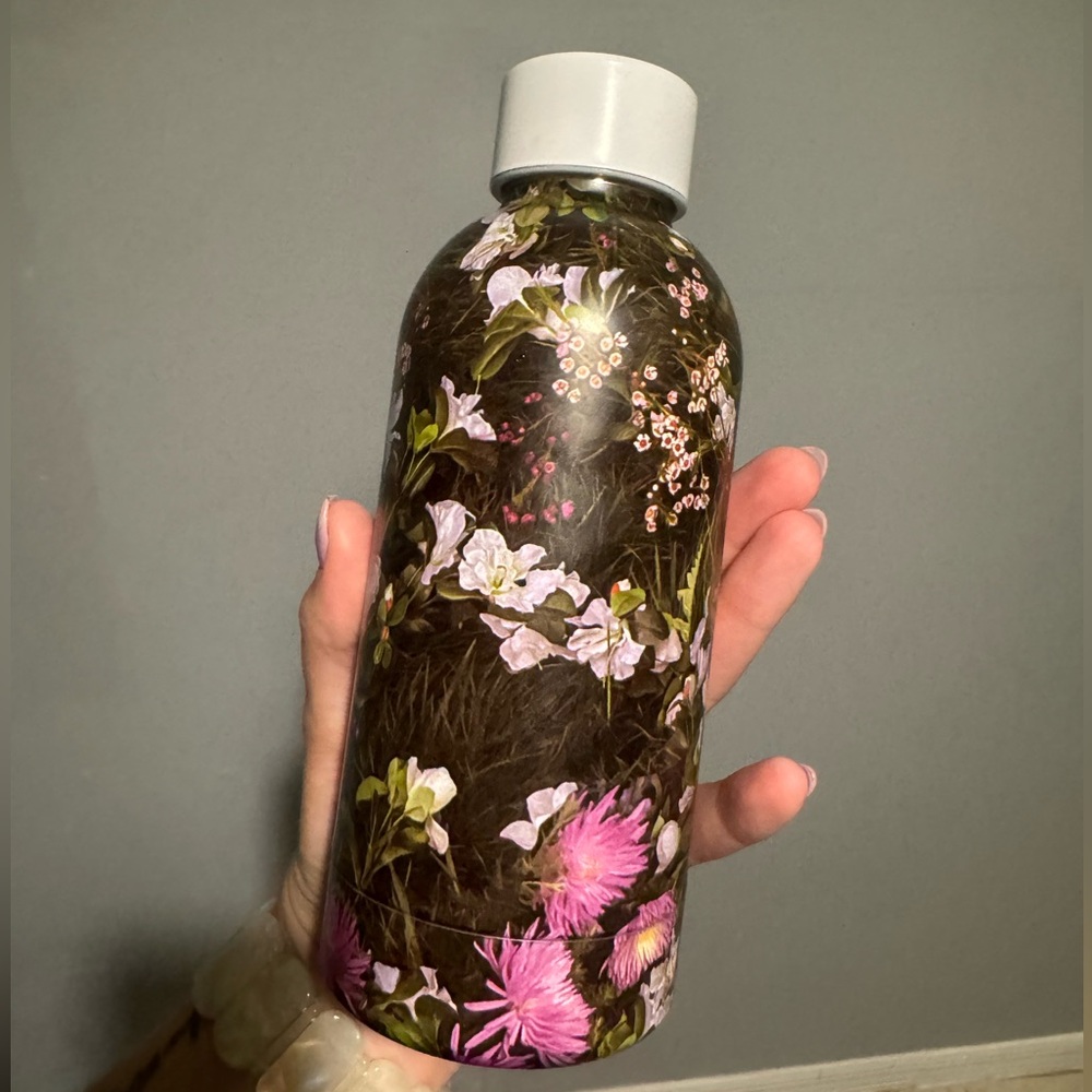 ARIANA GRANDE| God is a Women Water Bottle